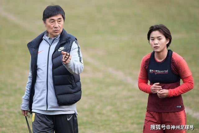 精选足篮专家：杨计聊球连续2期中足彩头奖豪揽43万