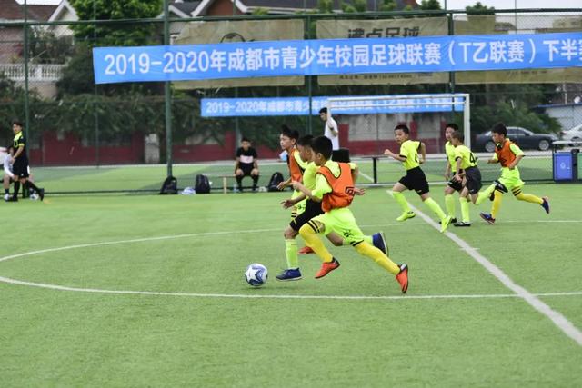 追梦：人们拿巴恩斯的防守和我相比 他像字母哥需要空间型5号位